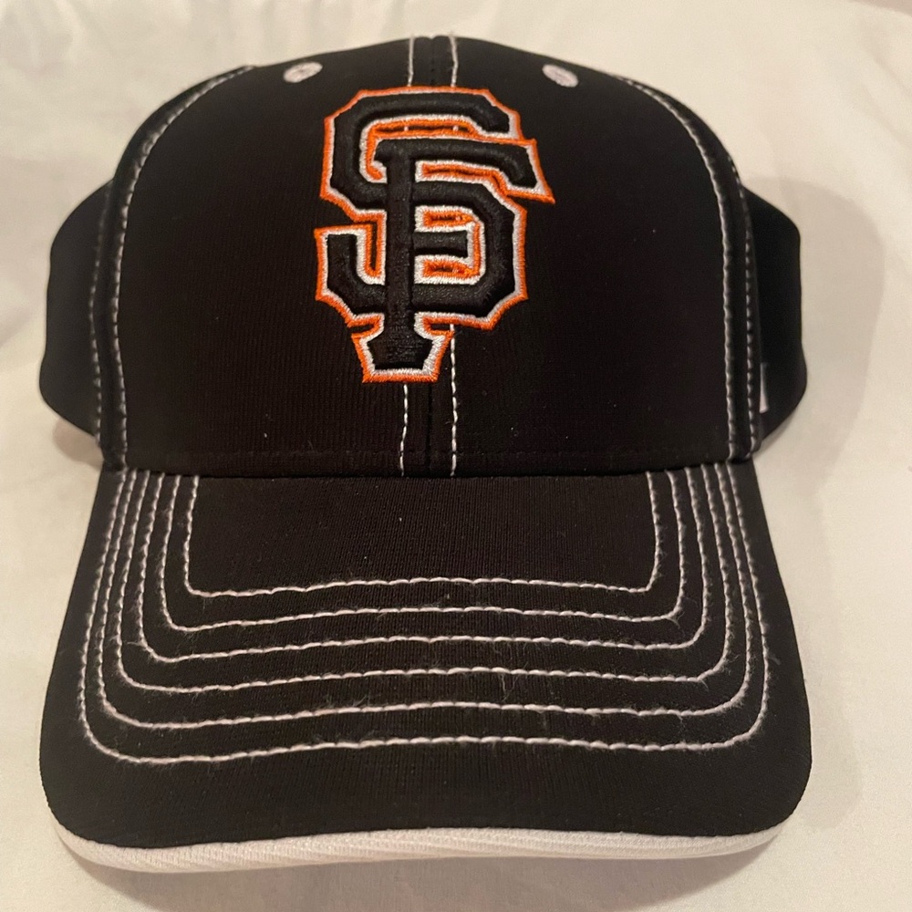 SF Giants adjustable baseball cap with White Topstitching